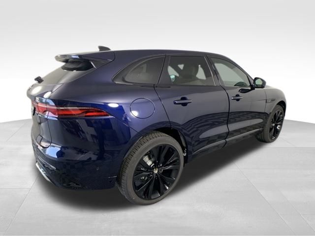 2024 Jaguar F-PACE P400 R-Dynamic S 6