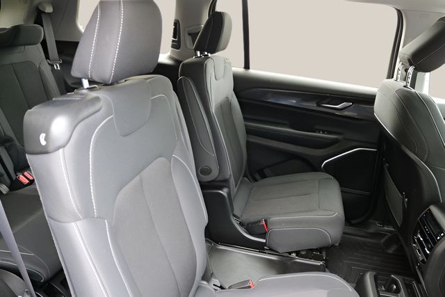 Used Car 2022 Jeep Grand Cherokee L  Laredo For Sale Under $30,000 In Austin, Texas