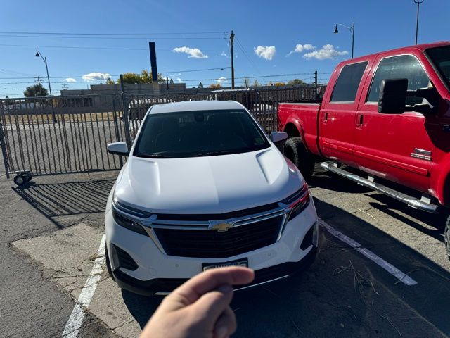 2022 Chevrolet Equinox LT 2