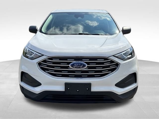 2020 Ford Edge SE 2