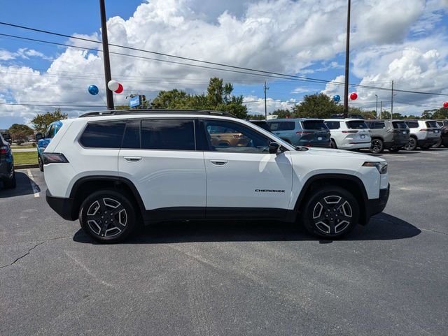 2026 Jeep Cherokee Laredo