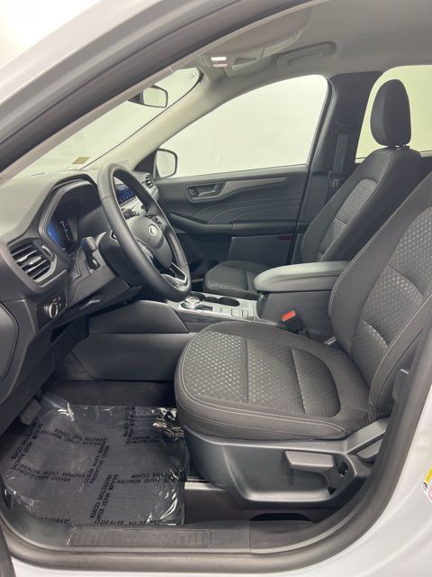 New 2026 Silver Ford Active image 15