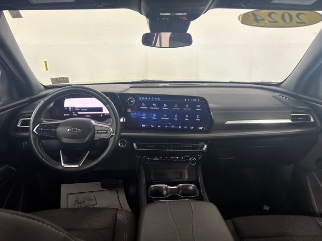 Used 2024 Chevrolet Traverse SUV