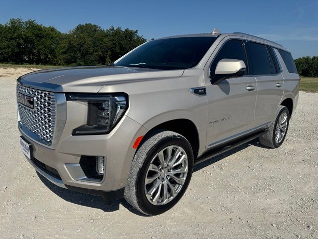 Brown (Pearl Beige Metallic) 2024 GMC Yukon SUV / Crossover Four-Wheel Drive 