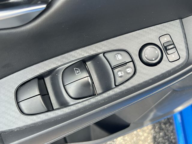 Used 2025 Blue Nissan SV image 31