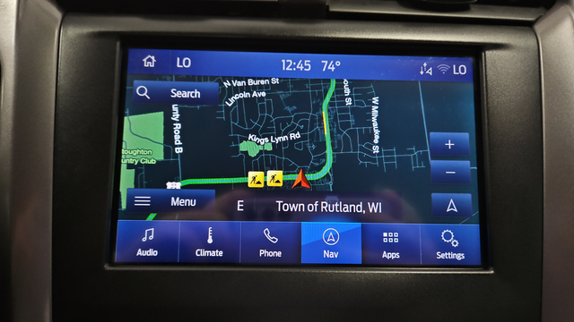 Used 2020 Oxford White Ford SE image 31