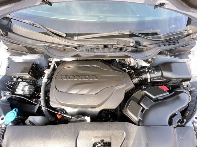 Used 2024 Honda Odyssey Van