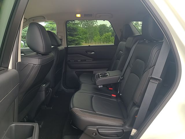 Used 2024 Nissan Pathfinder SUV