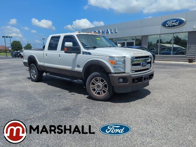 White Platinum Clearcoat Metallic 2015 Ford F-250 Super Duty Pickup Truck Four-Wheel Drive 6-Speed Automatic Overdrive