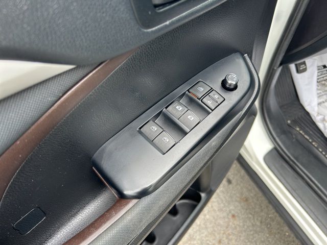 used 2019 Toyota Highlander car, priced at $23,999