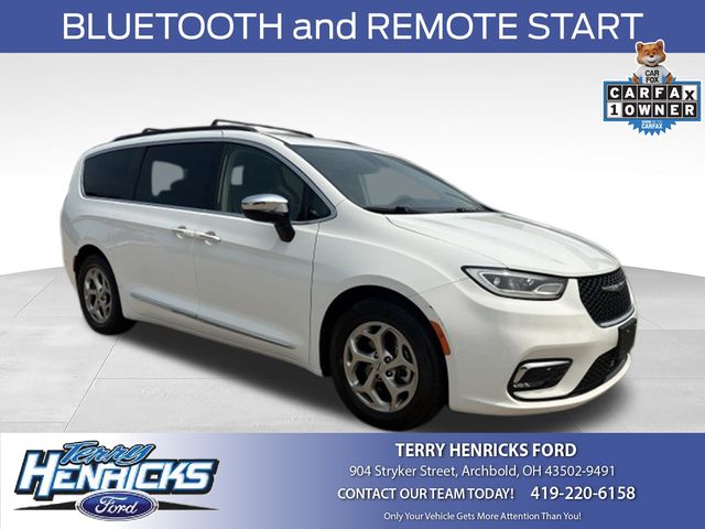 Bright White Clearcoat 2023 Chrysler Pacifica Minivan Front-Wheel Drive 9-Speed Automatic