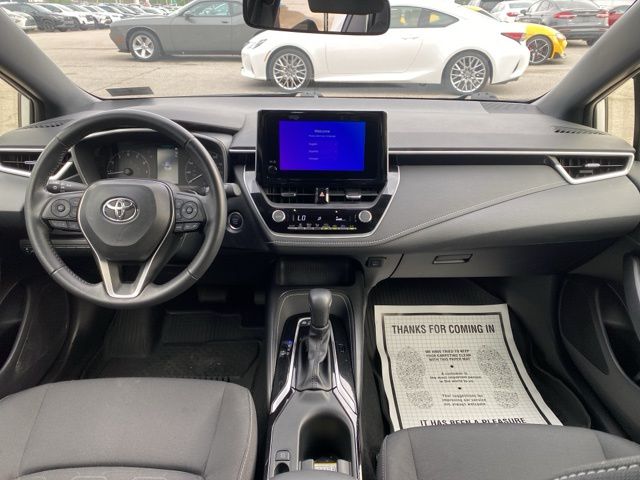 2024 Toyota Corolla Hatchback SE photo
