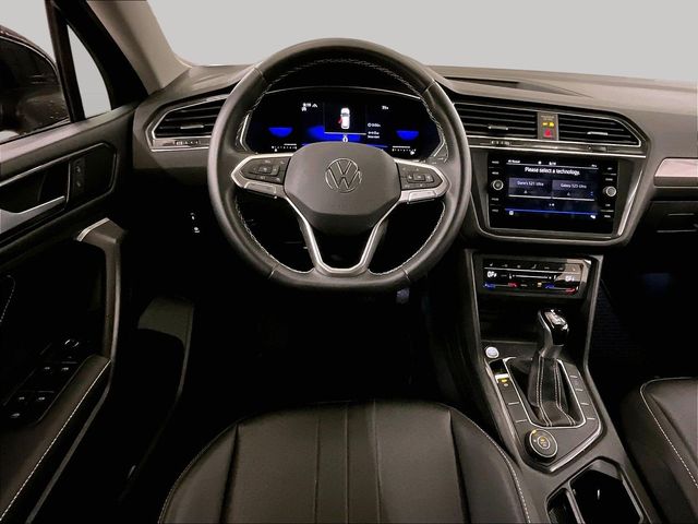 2023 Volkswagen Tiguan 2.0T SE - 4