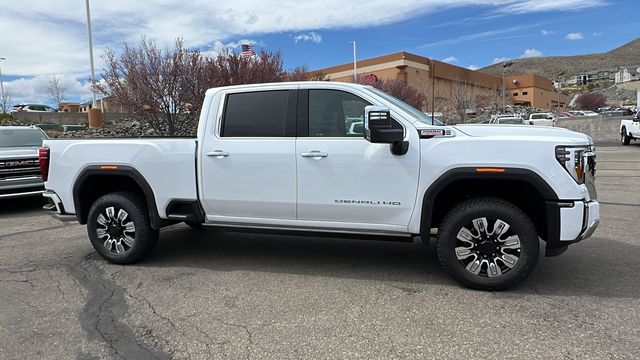 2024 GMC Sierra 2500HD Denali 2