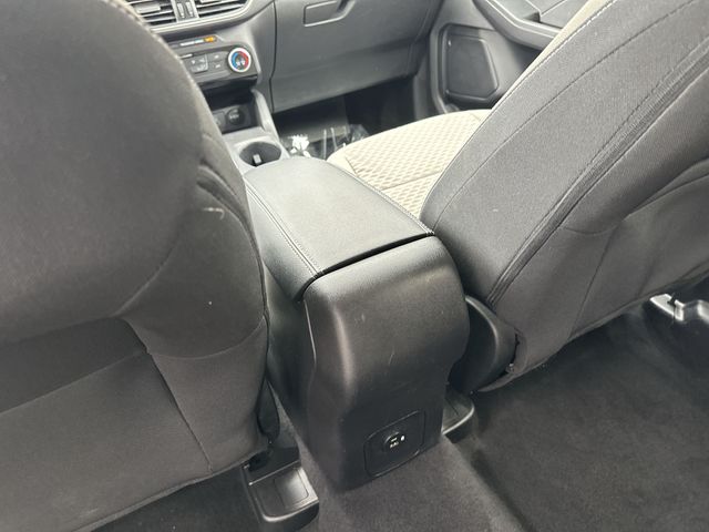 Used 2022 Blue Ford SE image 23