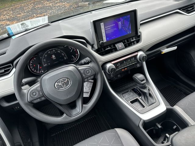 2024 Toyota RAV4 XLE 13