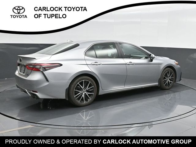 2024 Toyota Camry SE 2