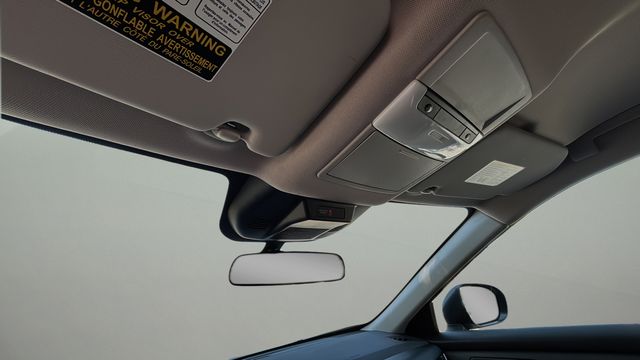 Used 2025 White Nissan S image 27