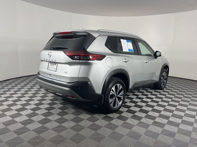 2023 Nissan Rogue SV 10