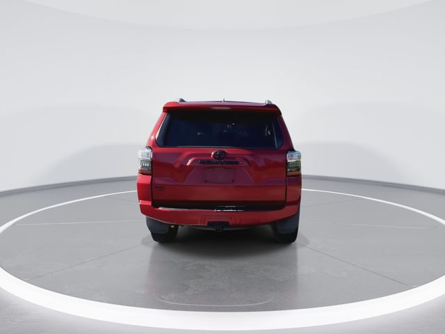 Used 2018 Red Toyota SR5 image 9