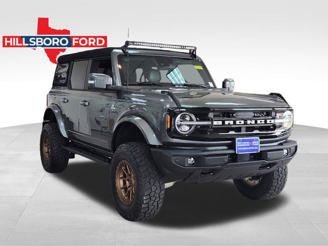 2024 Ford Bronco Outer Banks 2