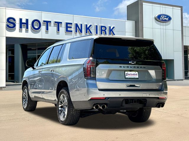 Used 2025 Gray Chevrolet Z71 image 7