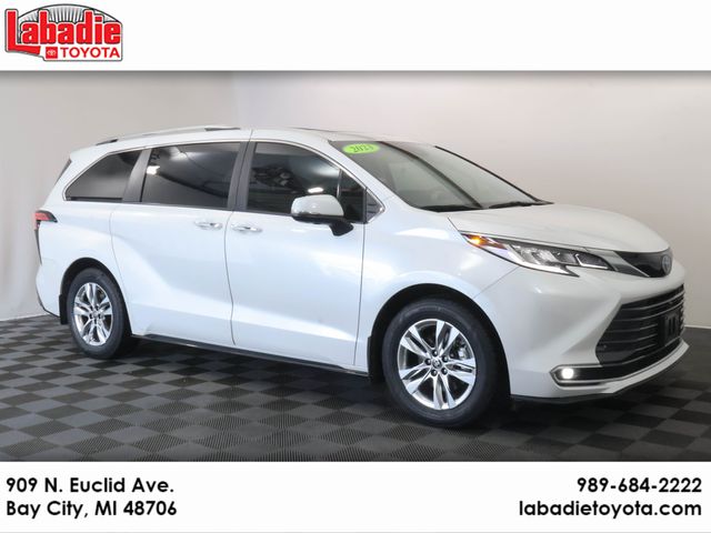 2023 Toyota Sienna Limited 7-Passenger AWD    