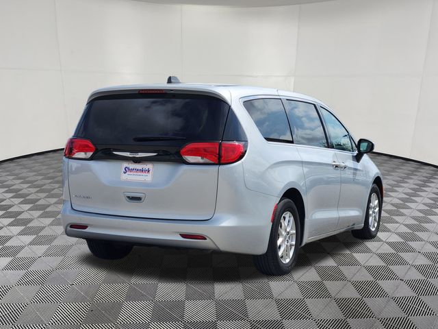 Used 2023 Chrysler Voyager Van