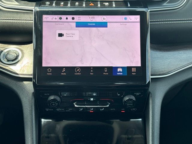 2023 Jeep Grand Cherokee Limited White at Classic Elite Chevrolet Sugar Land