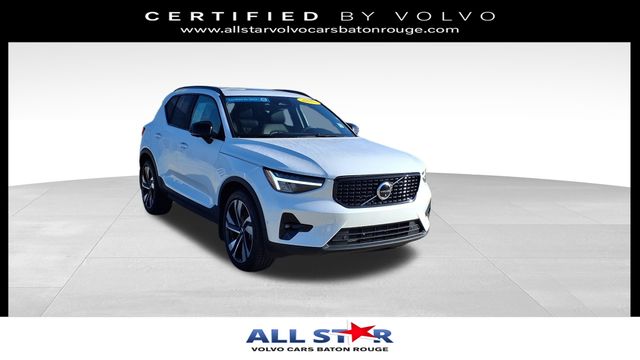 2023 Volvo XC40 B5 Plus Dark Theme AWD
