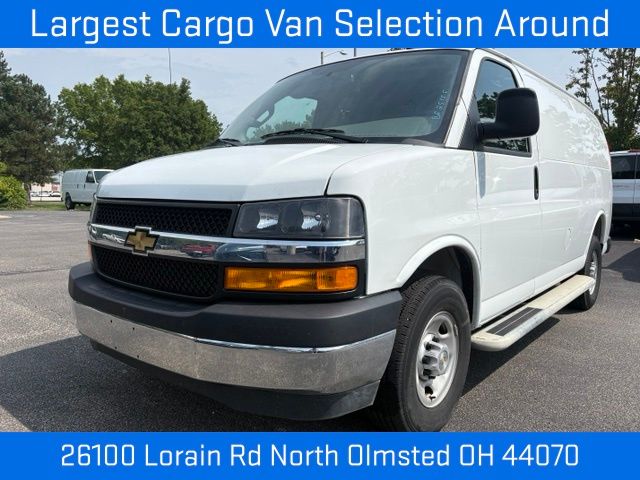2025 Chevrolet Express Cargo 2500 RWD