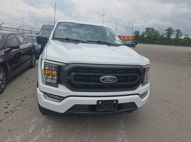 2023 Oxford White Ford F-150 XLT 4X4 Truck