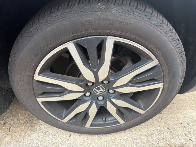 used 2020 Honda Pilot car, priced at $23,995