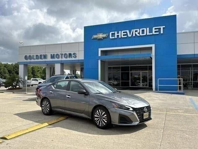 Gray (Gun Metallic) 2025 Nissan Altima Sedan Front-Wheel Drive Continuously Variable Transmission