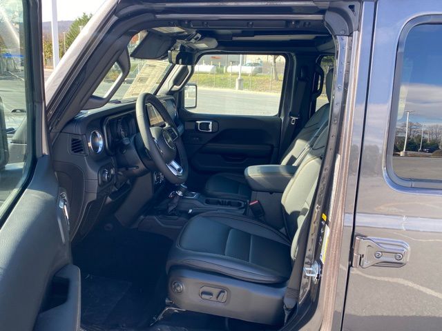 new 2026 Jeep Wrangler car, priced at $46,676