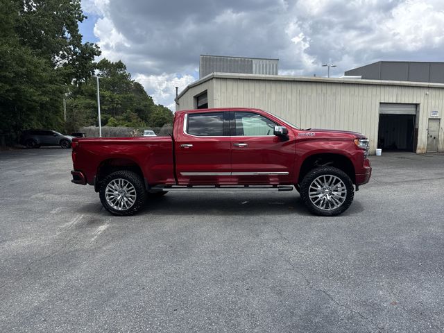 Used 2022  Chevrolet High Country image 4