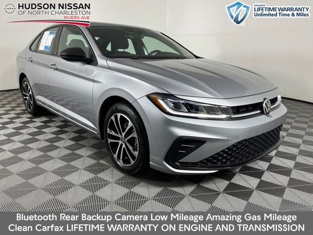 Silver 2025 Volkswagen Jetta Sedan Front-Wheel Drive 8-Speed Automatic