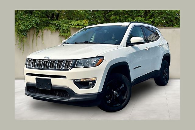 White Clearcoat 2019 Jeep Compass SUV / Crossover Four-Wheel Drive 9-Speed Automatic