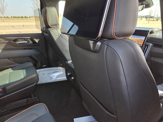 2026 GMC Yukon XL 4WD AT4