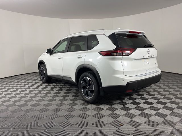 2024 Nissan Rogue SV 8