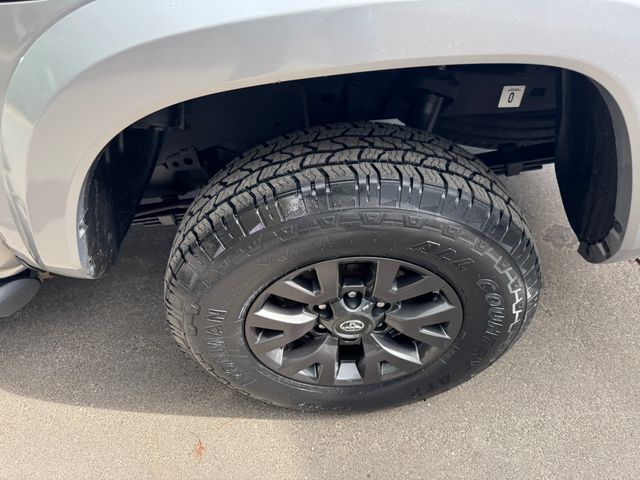 2021 Toyota Tacoma TRD Sport 14