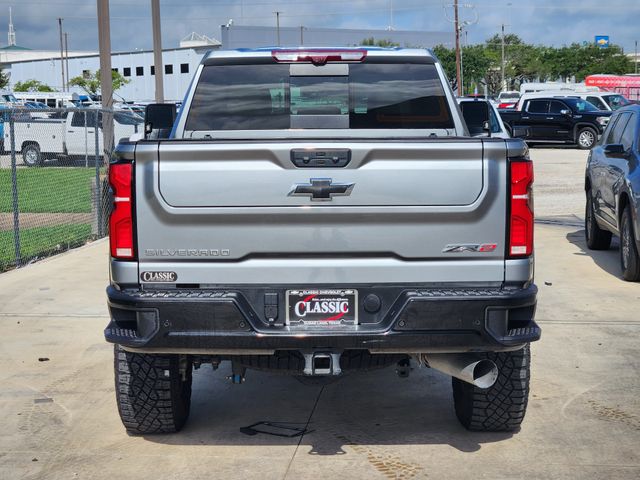2025 Chevrolet Silverado 2500HD ZR2 - 5