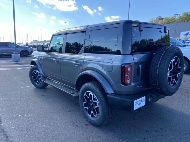 2024 Ford Bronco Outer Banks 6