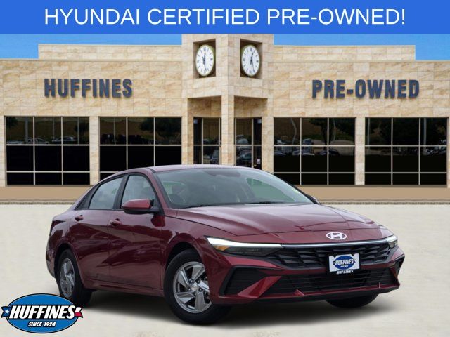 Ultimate Red 2025 Hyundai Elantra Sedan Front-Wheel Drive Continuously Variable Transmission