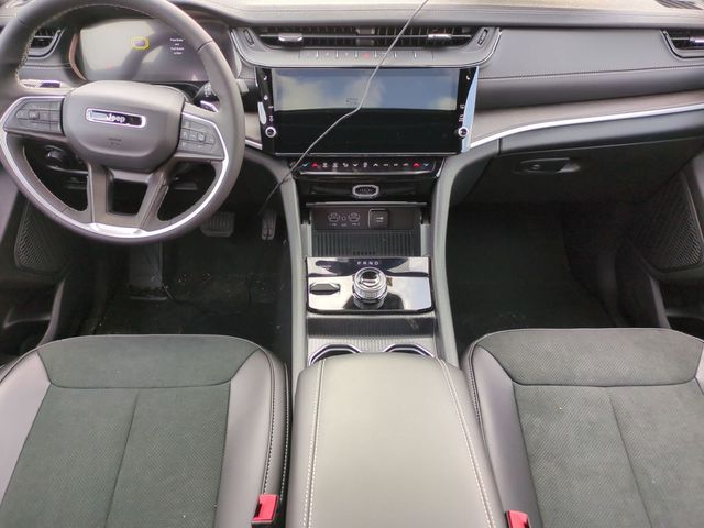 new 2026 Jeep Grand Cherokee car, priced at $41,780