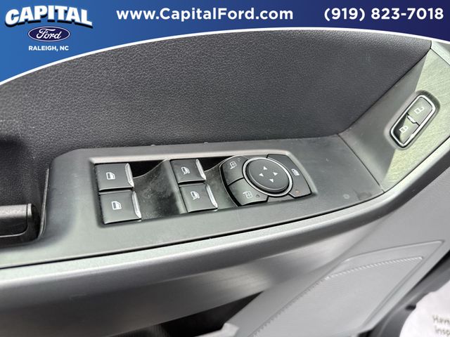 Certified Used 2025 Oxford White Ford XLT image 21