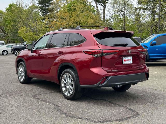 used 2023 Toyota Highlander car, priced at $43,268