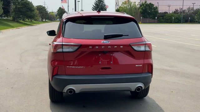 2022 Ford Escape Titanium 7