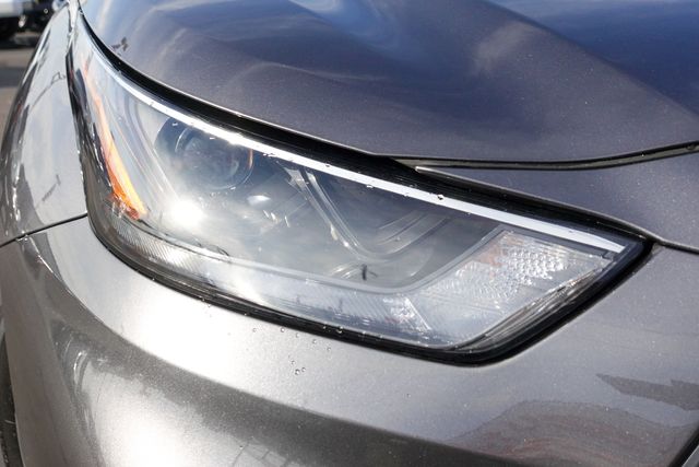 used 2022 Toyota Highlander car, priced at $33,000