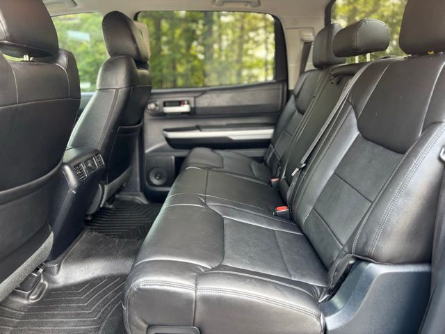 2018 Toyota Tundra SR5 photo